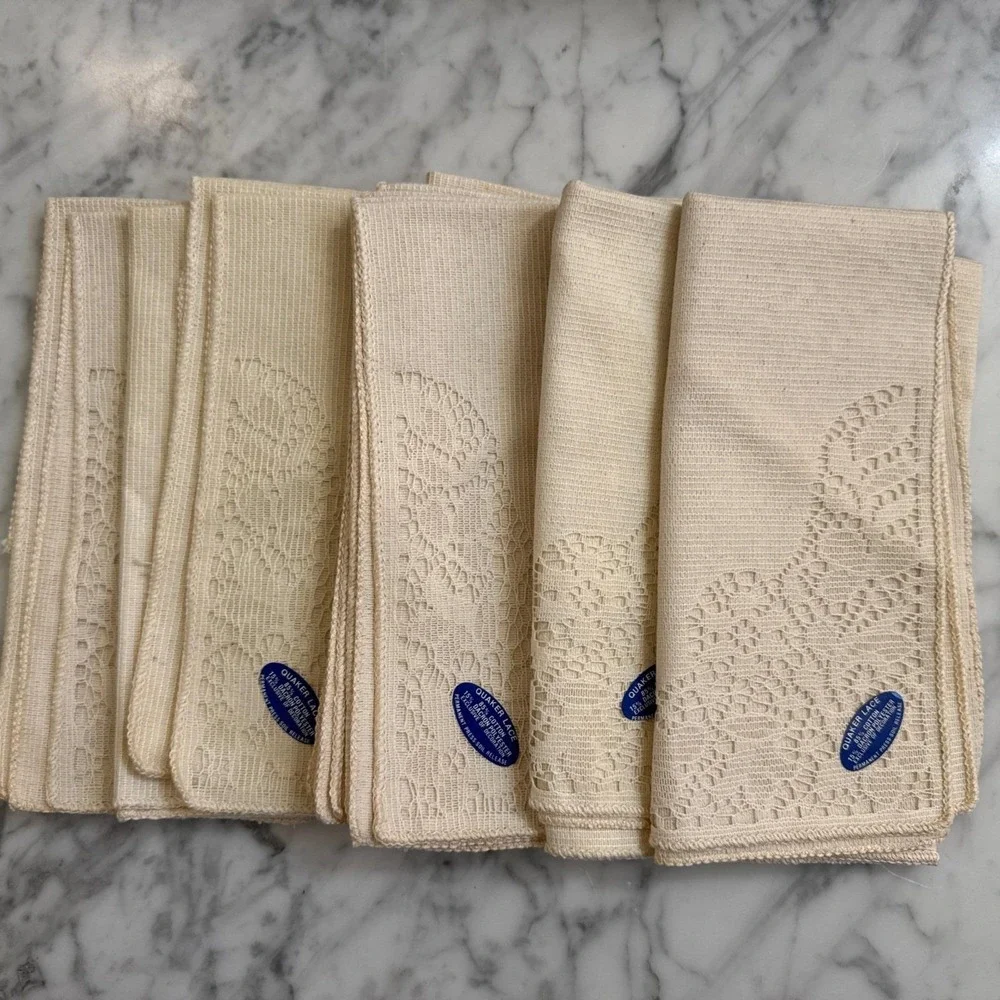 Vintage Quaker Lace Cream Cotton Blend Napkins Floral Lace Corner Set of 6 16in
